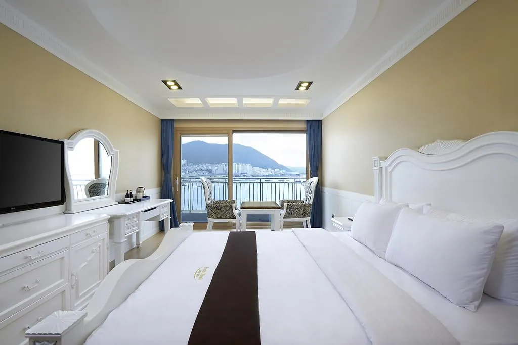 Busan Beach Hotel Busan Songdo 3*,
